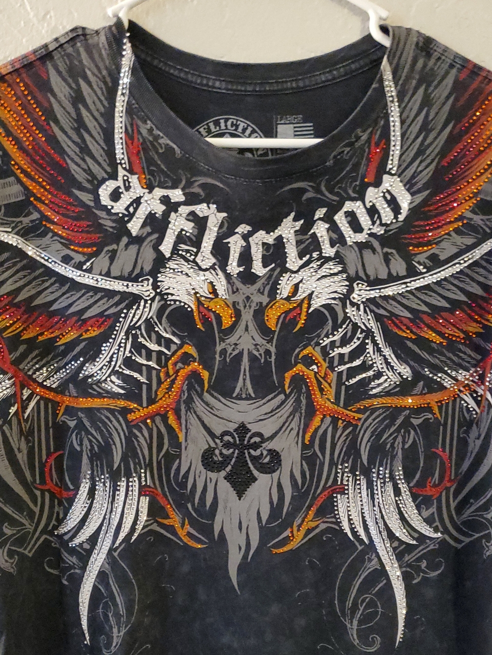 Affliction Men’s Black Graphic Winged Eagle T‑Shirt With Gemstones Large - Picture 2 of 7